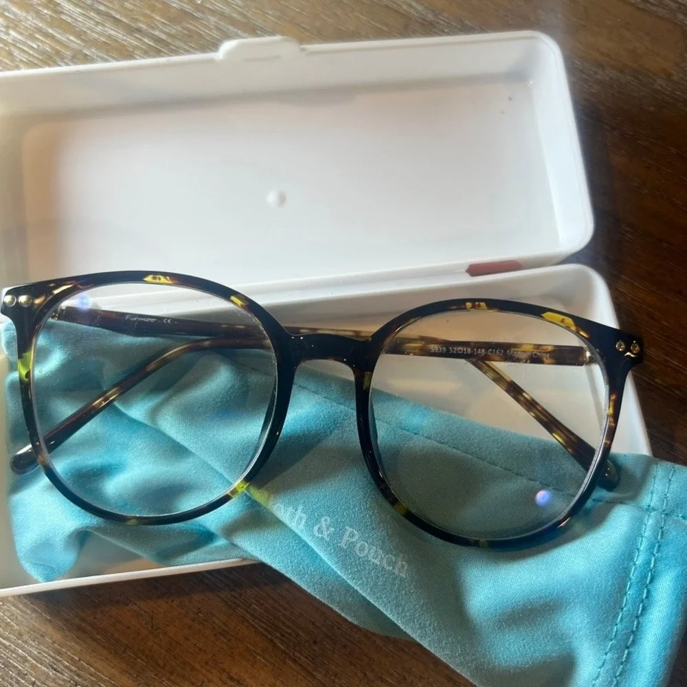 Firmoo S939 Round Tortoise Shell Eyeglasses Frames Gold Accents 52-18-148 C162